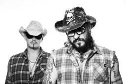 Dos Diavolos – Ganxsta Zolee & Takács Vilkó duó